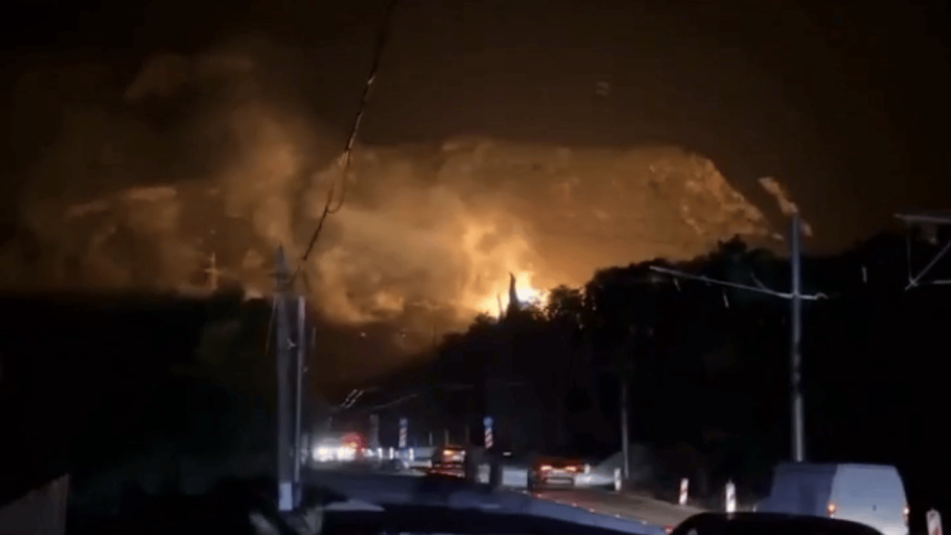 Пожар на газовой магистрали в Алуште в Крыму 7 июля — видео