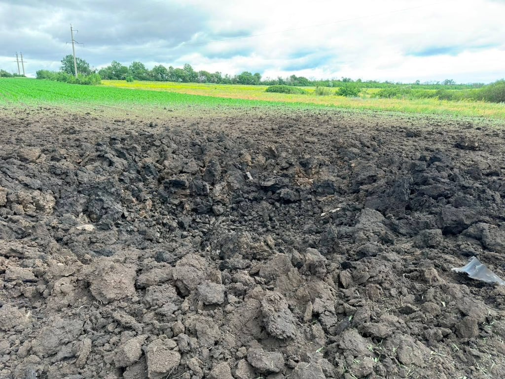 Поле по якому прилетів КАБ