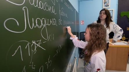 Зарплата вчителів вийде на новий рівень — чого чекати у 2026 - 285x160