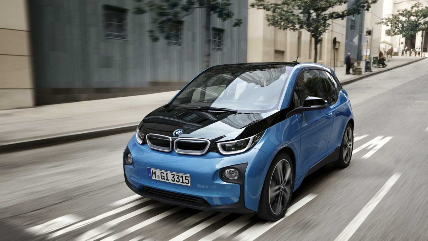 BMW готовит к выпуску дешевый супер компактный электрический хэтчбек