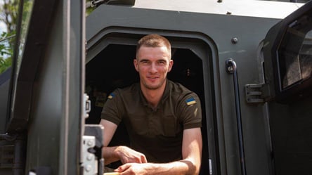 Водіїв автобусів запрошують до "Азову" — є гідна вакансія - 285x160