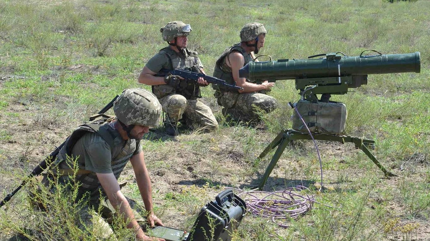 "Стугна" и Javelin: в чем преимущество украинского оружия