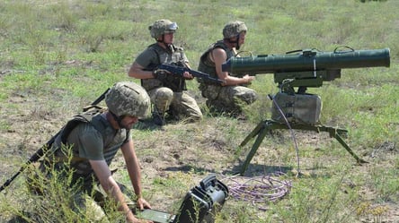 "Стугна" и Javelin: в чем преимущество украинского оружия - 285x160