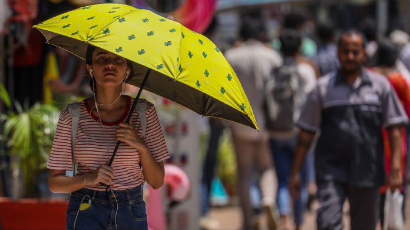 Часть Азии страдает от невыносимой жары: люди оказываются на грани "живучести"