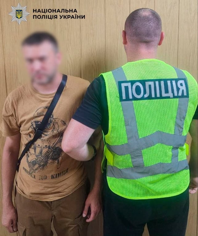 Стрілянина в супермаркеті Києва: чоловік відкрив вогонь по охоронцю - фото 1