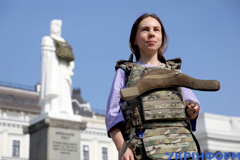 Бронежилет для жінок