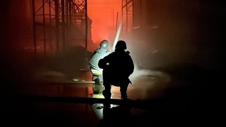 Семь пожаров за сутки: ГСЧС рассказала о последствиях обстрелов Запорожья - 290x160