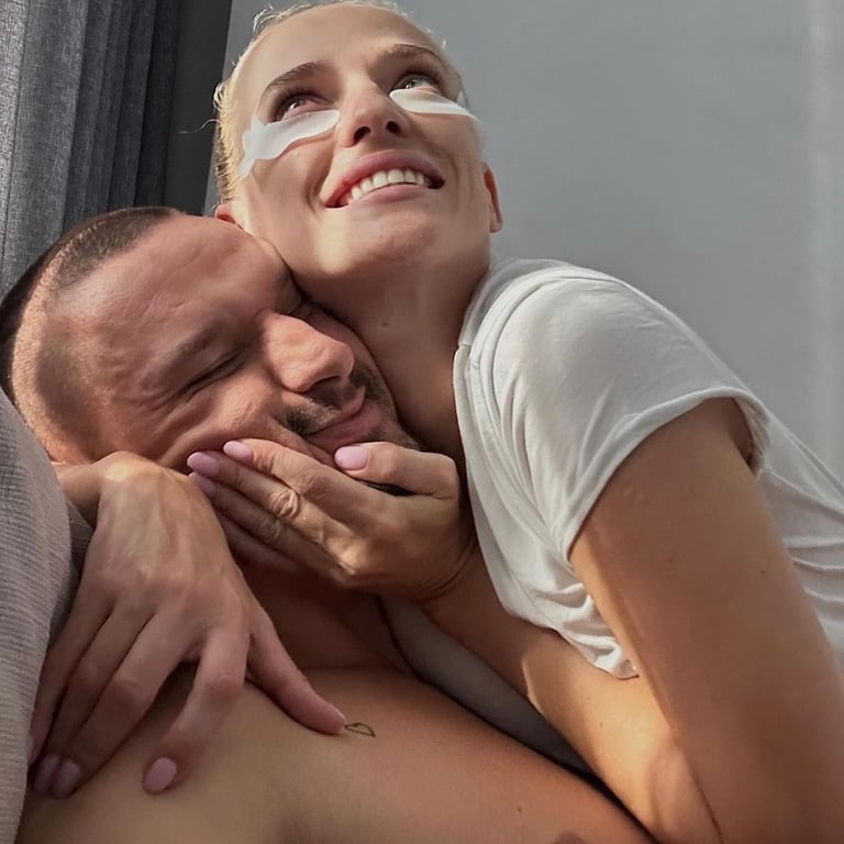 Моя уникальная девочка - Тарас Цымбалюк трогательно поздравил любимую с днем рождения - фото 2