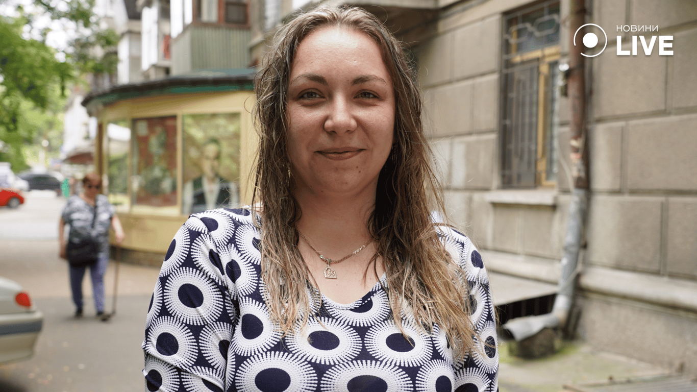 Лідія надає перевагу закладам з кондиціонером та генератором. Фото: Новини.LIVE