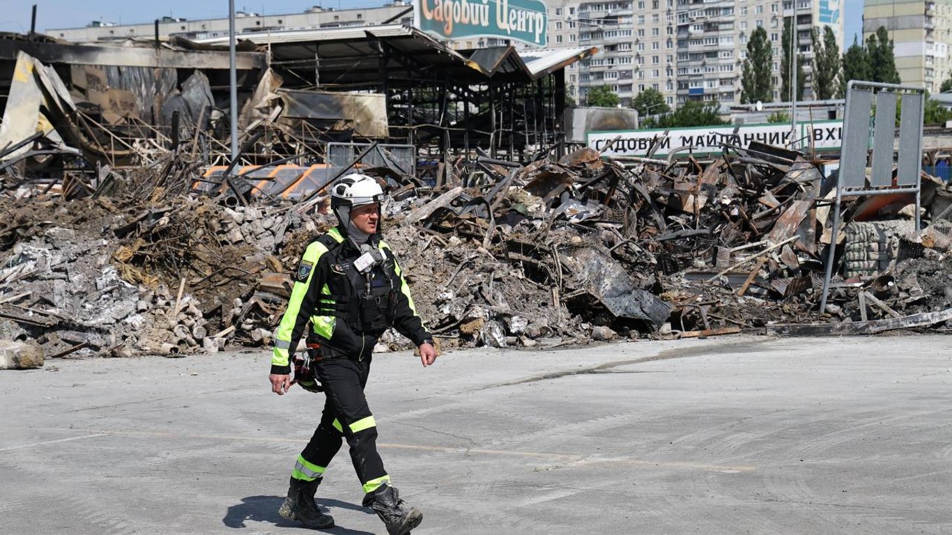 Киев отправляет помощь пострадавшему в результате вражеской атаки Харькову — что в списке