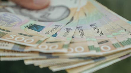 Грошова допомога від США: як ВПО отримати 12 300 грн - 290x160
