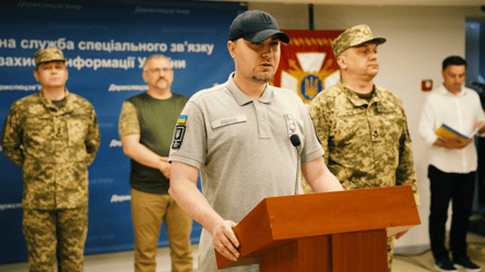 Цифрова оборона: Буданов привітав випускників-кіберфахівців КПІ - 290x166