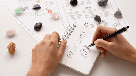 Чи чекати вам на щастя у шлюбі — дата народження підкаже - 285x160