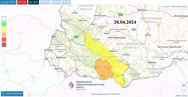 Синоптики розповіли, яка погода буде в Україні сьогодні — де очікується майже літнє тепло до +25 °С - фото 3