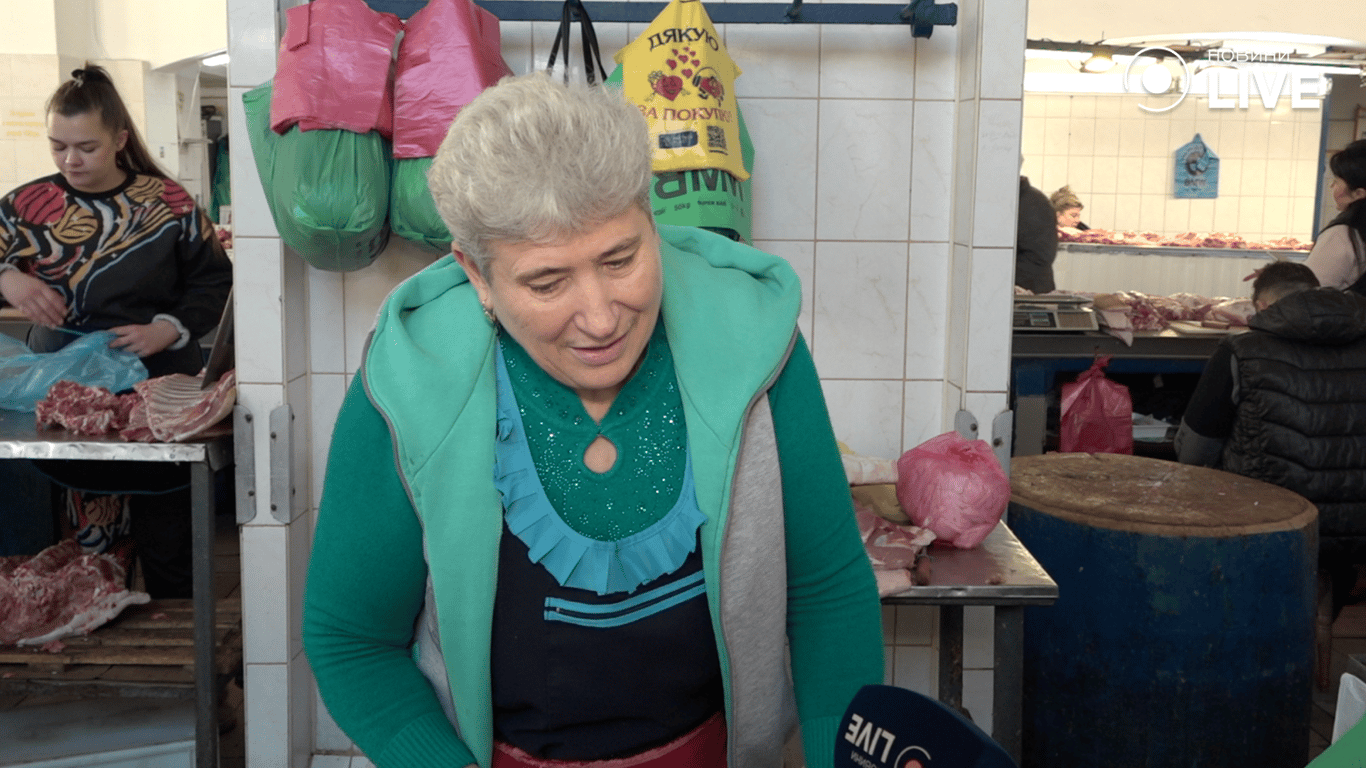 продавчиня Тетяна про вартість мяса 