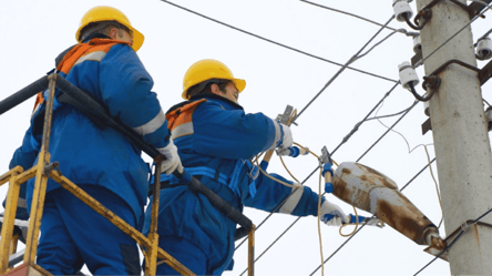 В Украине планируют запретить отключать электричество за долги: кого коснется - 285x160