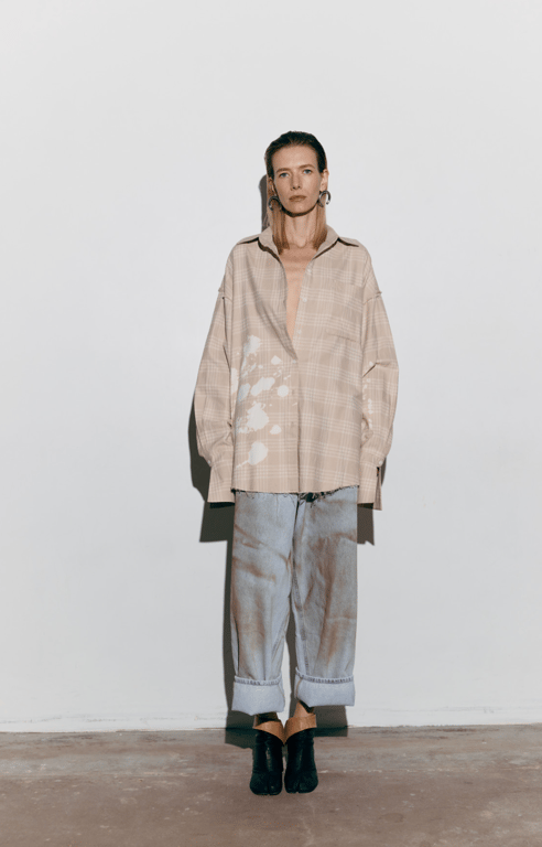 Зірки почали носити нову модель джинсів