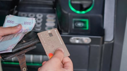 Банки і фінансова система — як працюватимуть у новорічні свята - 285x160