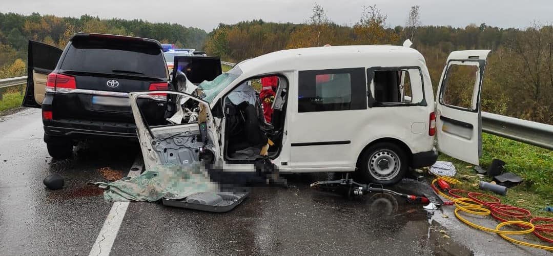 Розбиті авто внаслідок ДТП