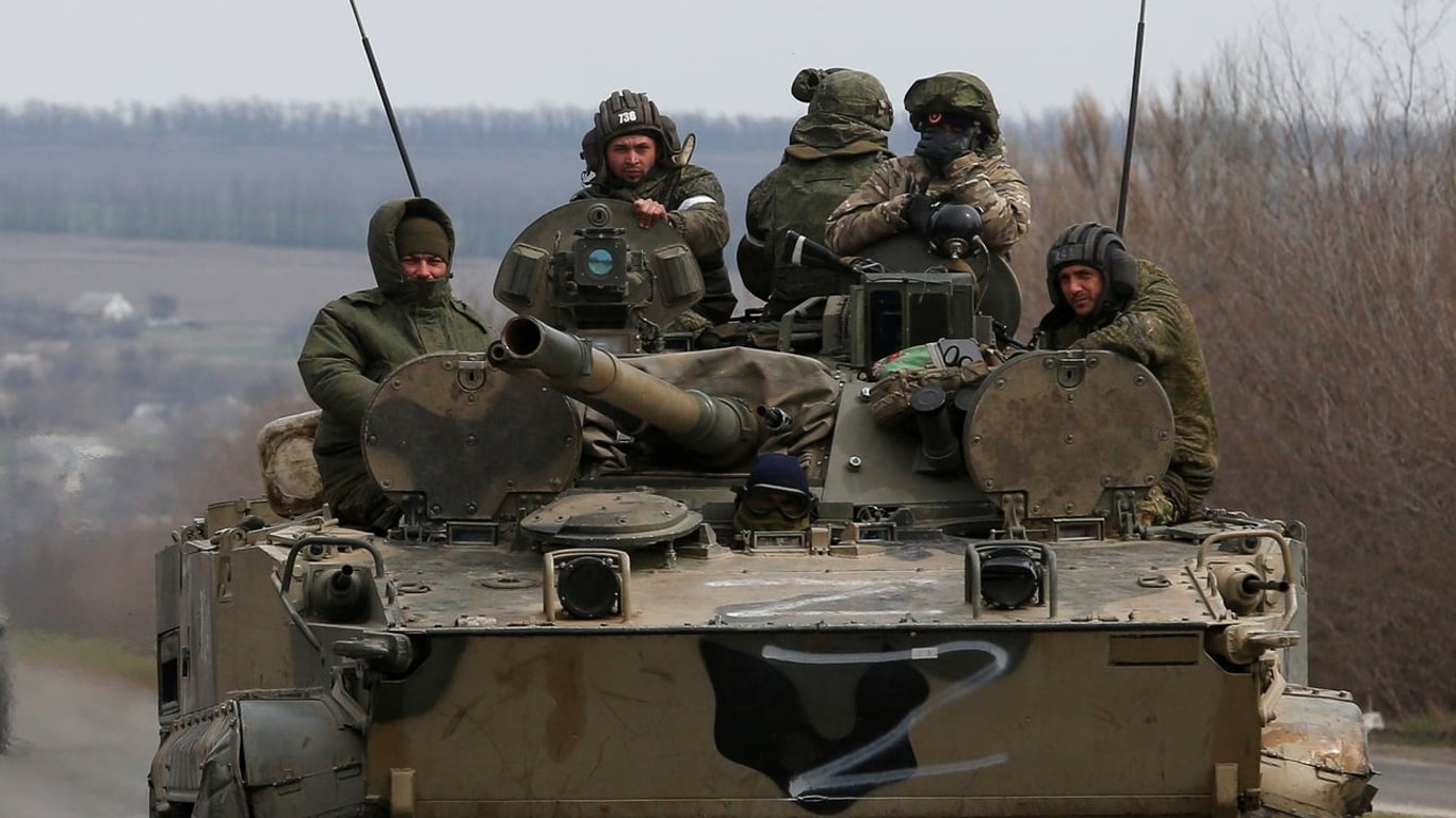 Бої за Донбас: ворог почав знову використовувати важку бронетехніку