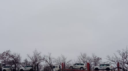 На оккупированной Луганщине заметили автомобили с маркировкой ОБСЕ: в организации отреагировали - 285x160