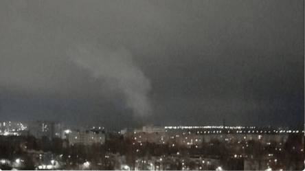 Севастополь под атакой — жители города жалуются на громкие взрывы - 285x160
