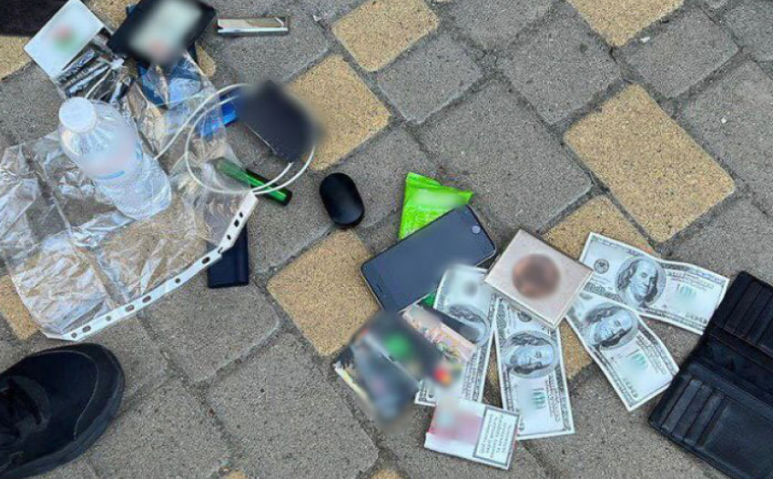 Обшуки у фігуранта