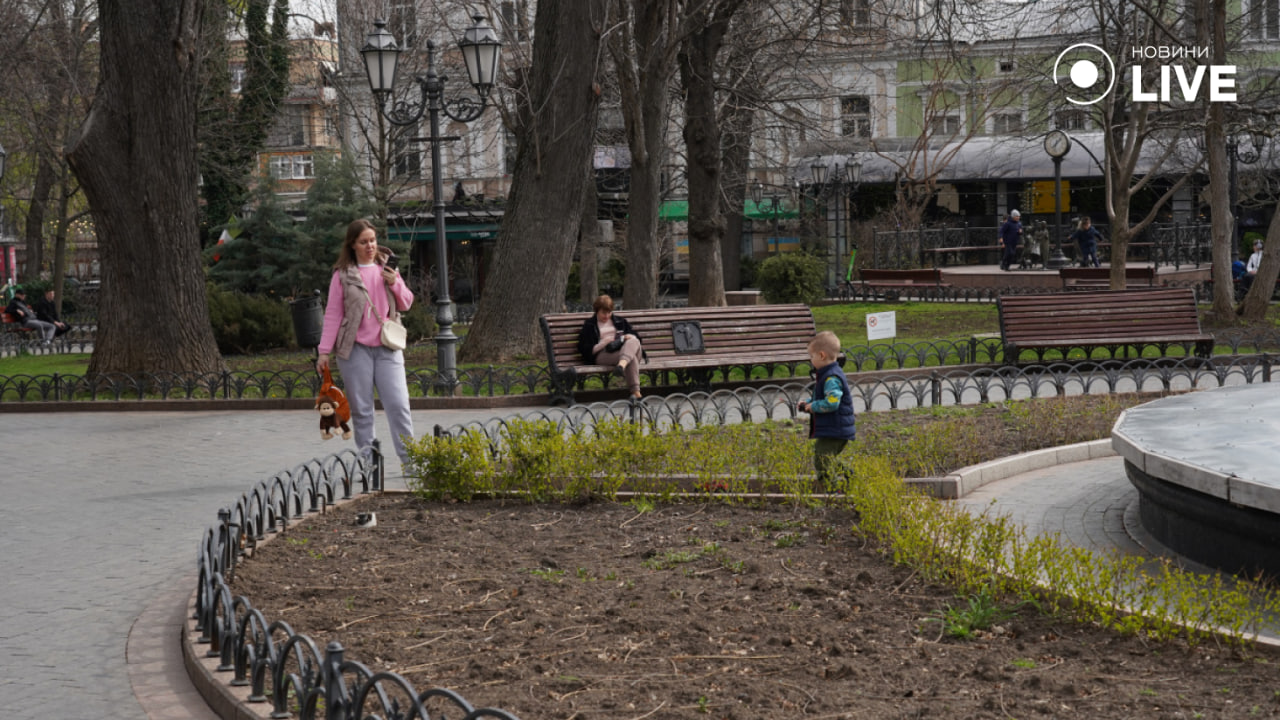 Як минув День сміху в Одесі - фото 5
