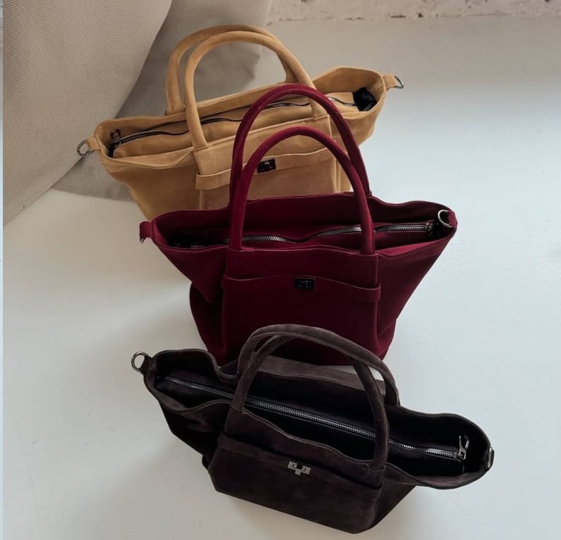 Замшеві сумки завжди будуть мати елегантний вигляд