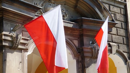 Украинцы в Польше — как получить право на постоянное проживание - 285x160