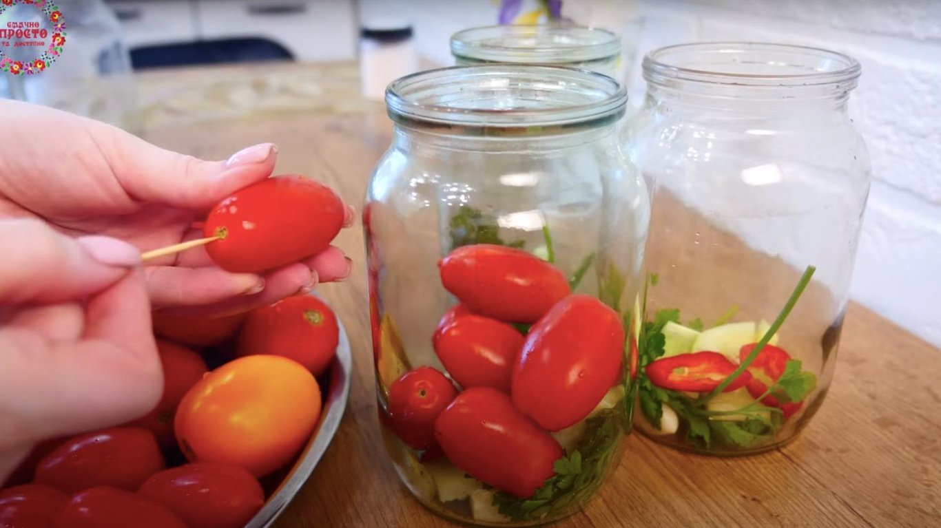 мариновані помідори на зиму рецепт 
