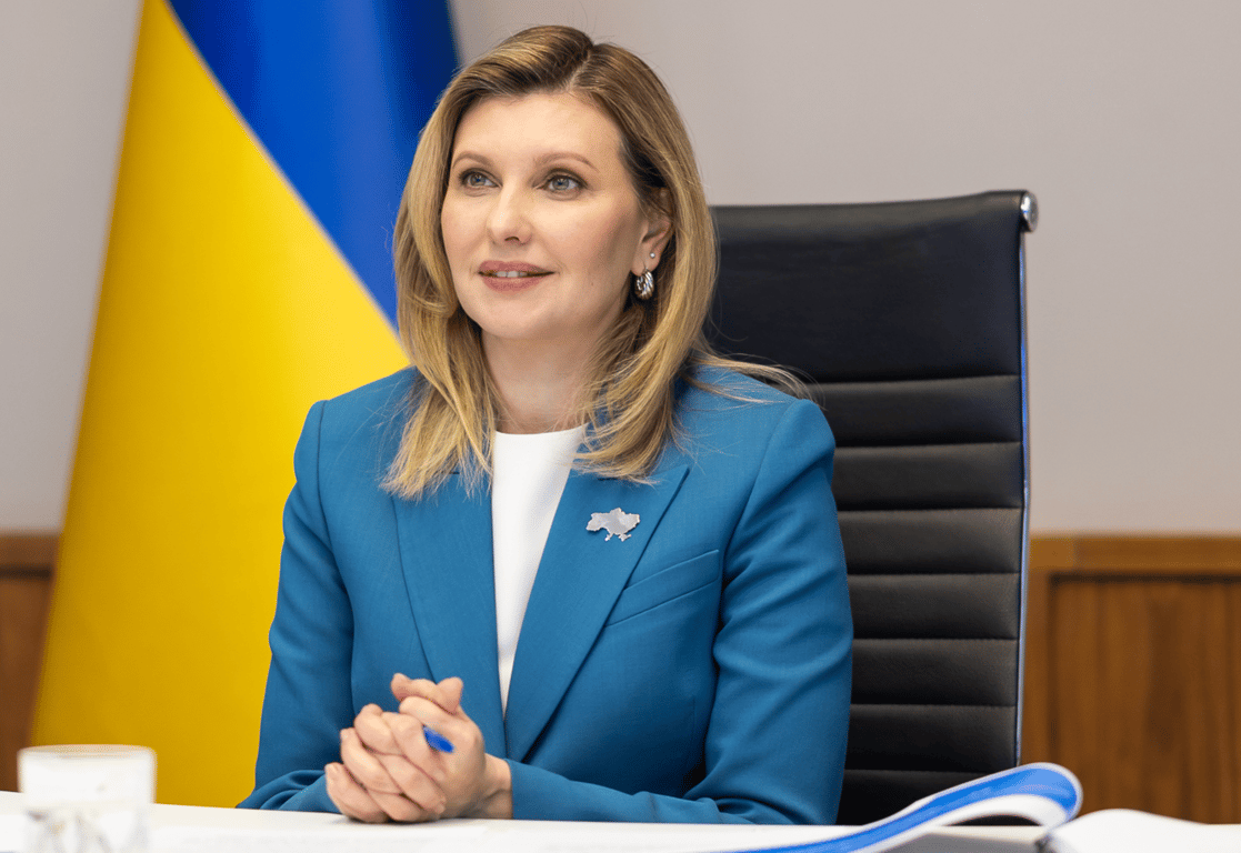 Серед прикрас Зеленської найчастіше трапляються брошки