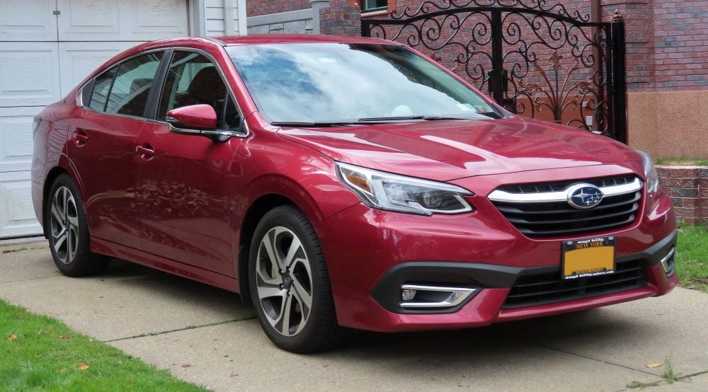 Кінець епохи — вісім легендарних автомобілів, які знімають з виробництва - фото 5