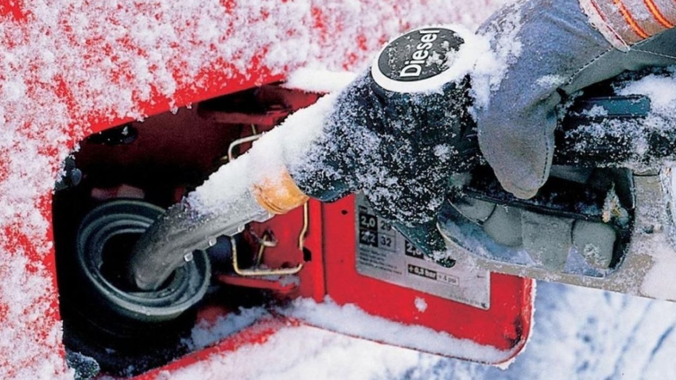 Лайфхаки: п'ять способів заощаджувати бензин в холодну пору року
