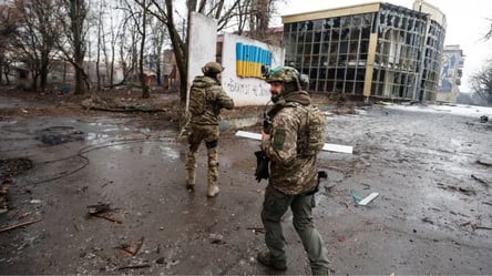 Украинские пограничники показали "дорогу жизни" в Бахмут - 285x160