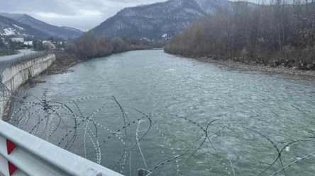На Закарпатті врятували киянина, який хотів потрапити до Угорщини через річку Тиса - 285x160