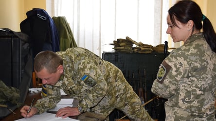 Бизнес может делегировать учет ТЦК юристам — как это работает - 290x160