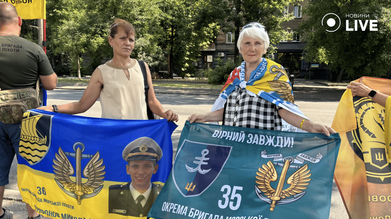 В Одесі провели акцію на підтримку полонених захисників — фото - фото 8