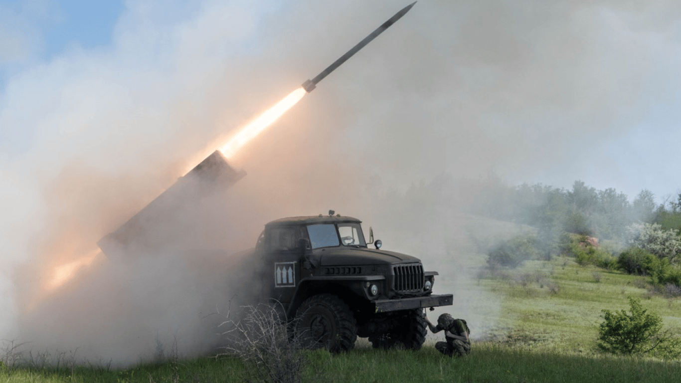 вогонь по ворогу на позиціях 