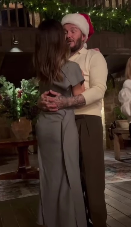 Різдвяний декор Бекхемів вразив бездоганним смаком (відео) - фото 3