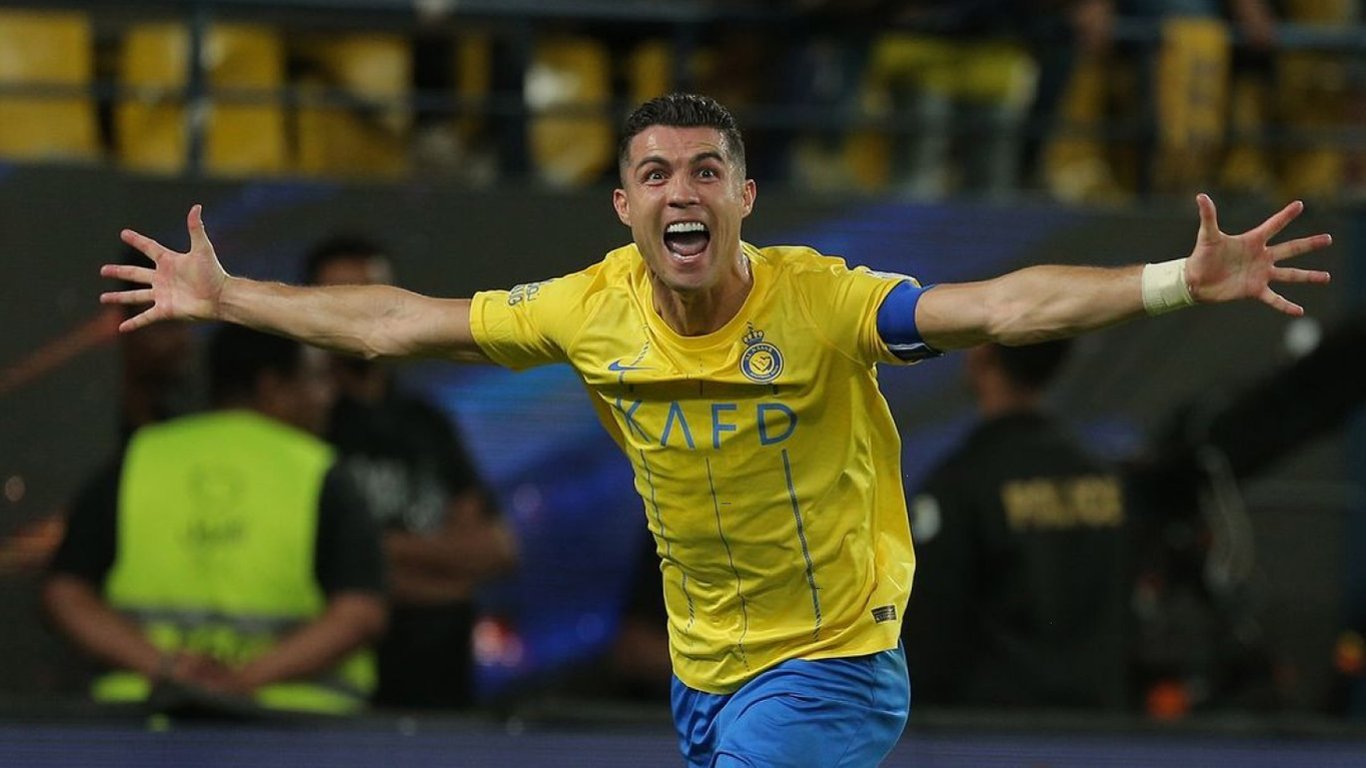 Роналду отримав нову вигідну пропозицію — португалець продовжить кар'єру