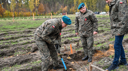 Зарплати в армії Польщі — скільки отримують військові у 2025 році - 285x160