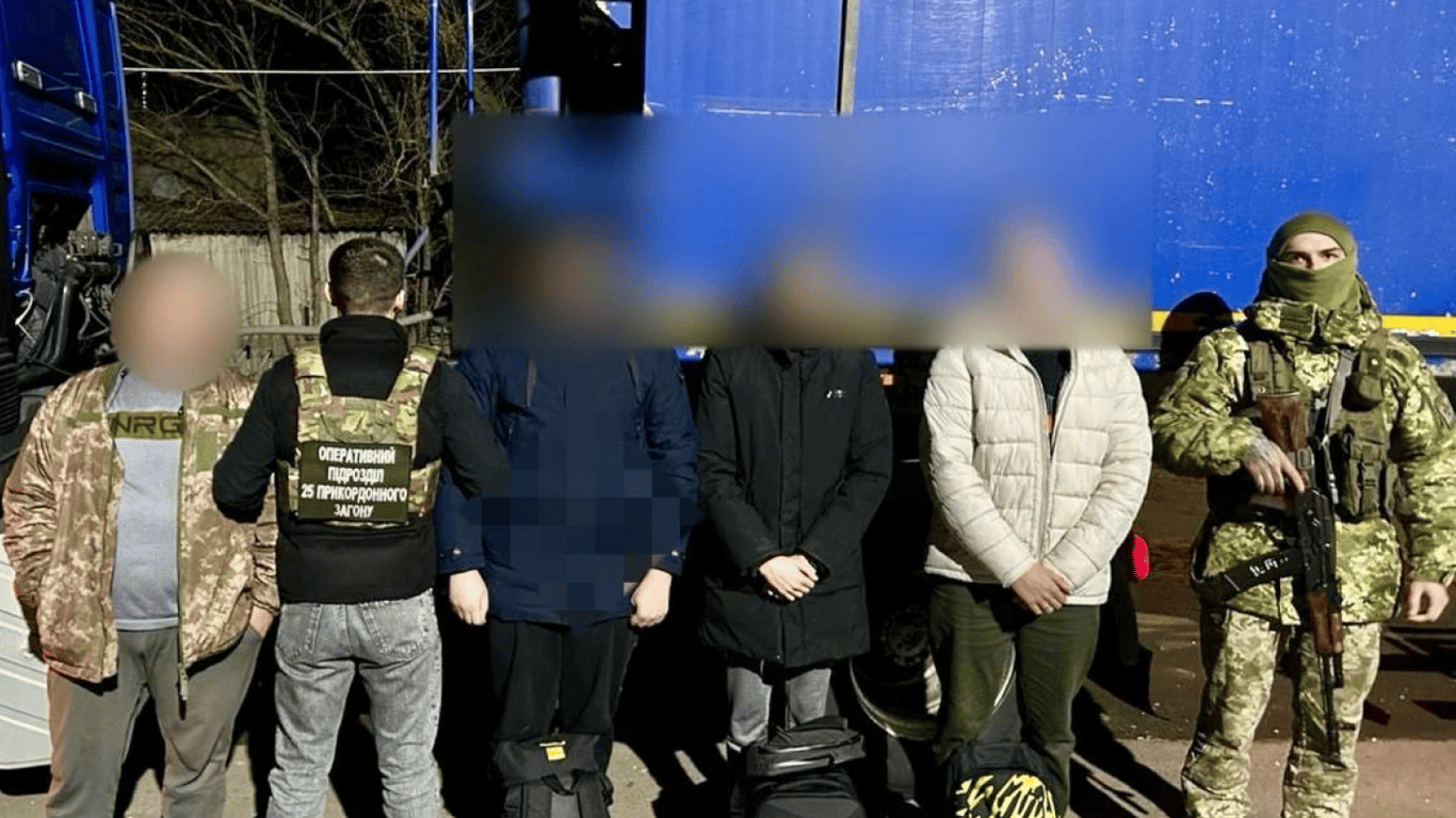 Пограничники задержали "незаметных" уклонистов на границе с Молдовой