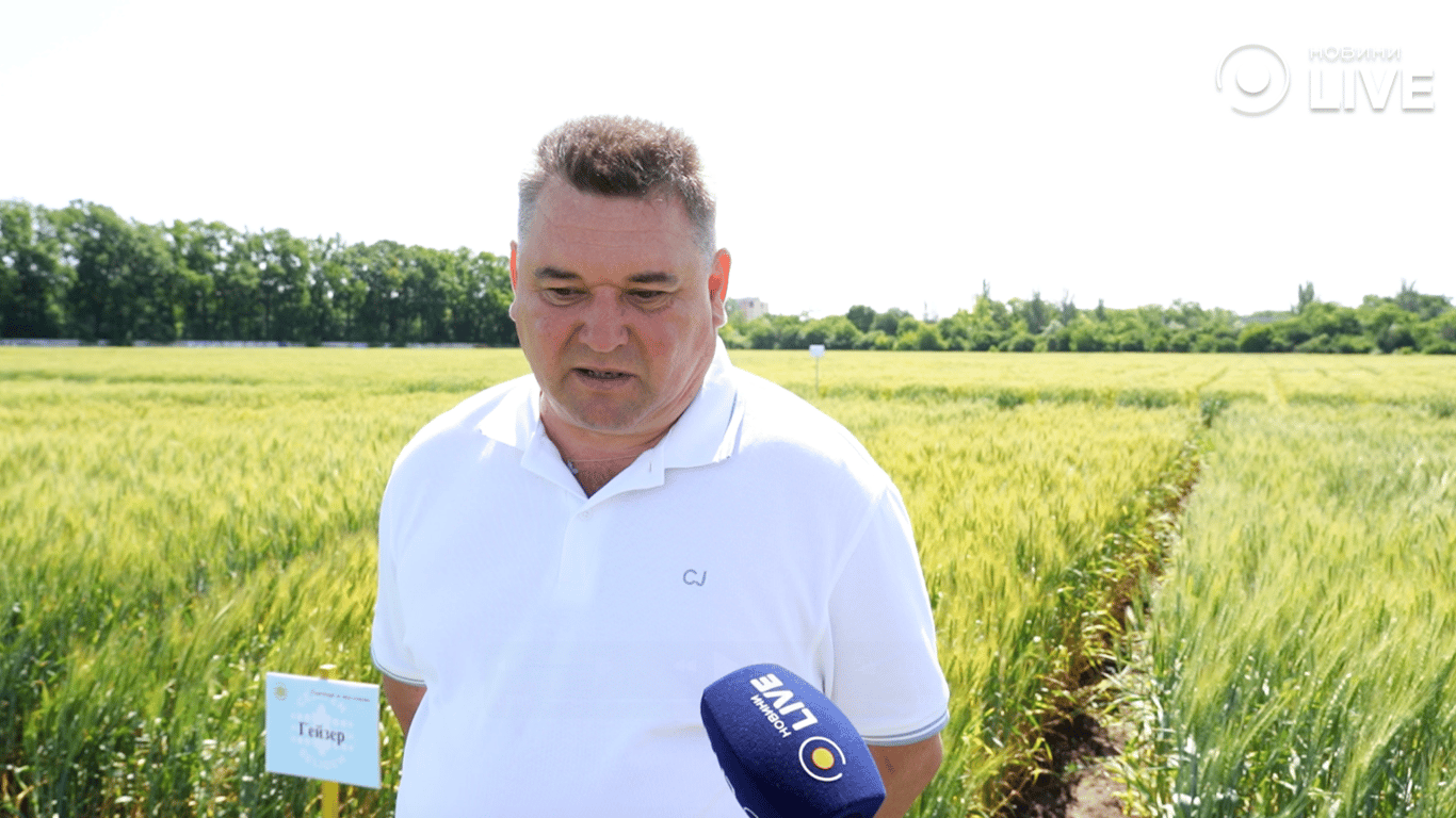 представник відділу рослинництва Південної Аграрної-Експортної Компанії, Володимир Козлов. про добрива