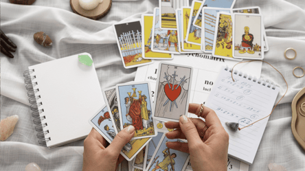 Эти знаки Зодиака встретят любовь до конца недели: Таро-прогноз - 285x160