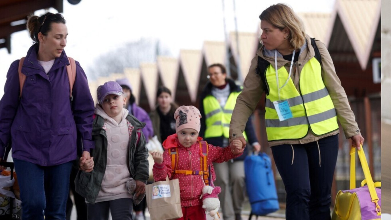 Біженці у Чехії — влада країни змінить правила проживання для українців