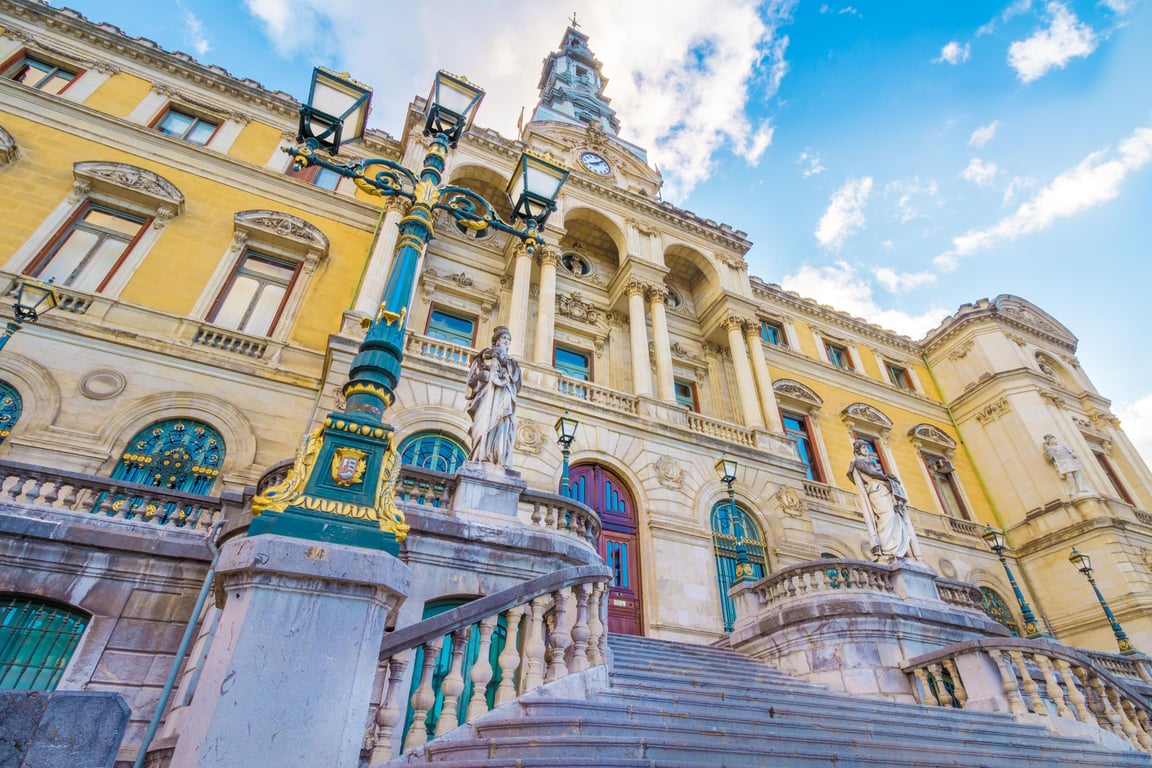 Гарні пейзажі та смачна їжа —романтичний курорт в Іспанії - фото 2