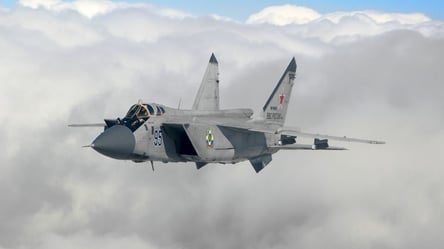 Взлетел истребитель МиГ-31К — в опасности вся Украина - 285x160