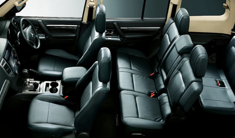 Інтер’єр 2026 Mitsubishi Pajero