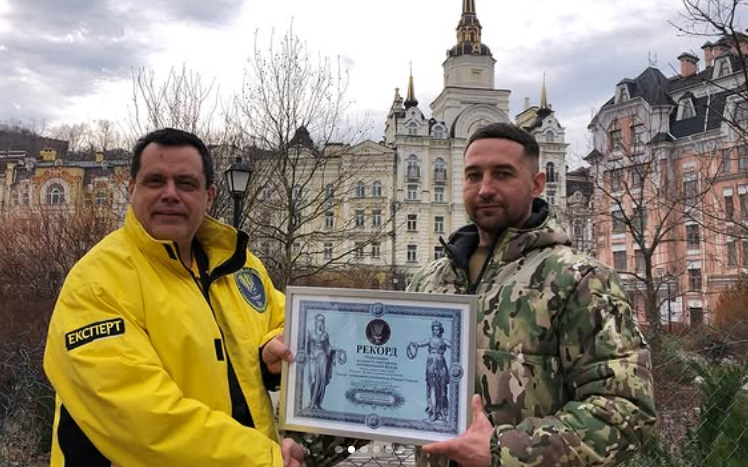 Защитник Змеиного получил Национальный рекорд — какой - фото 1